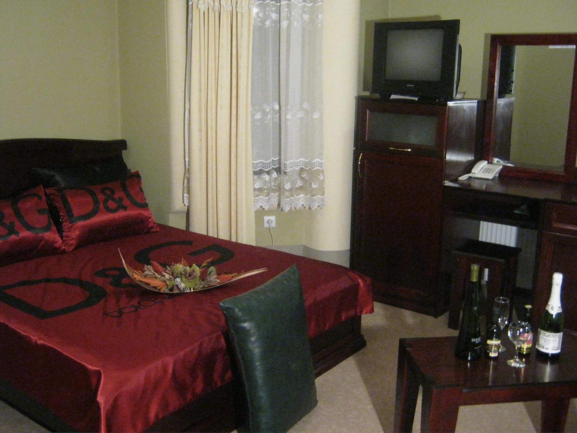 לסקובץ Hotel Vila Mitic Luxx Spa Centar מראה חיצוני תמונה