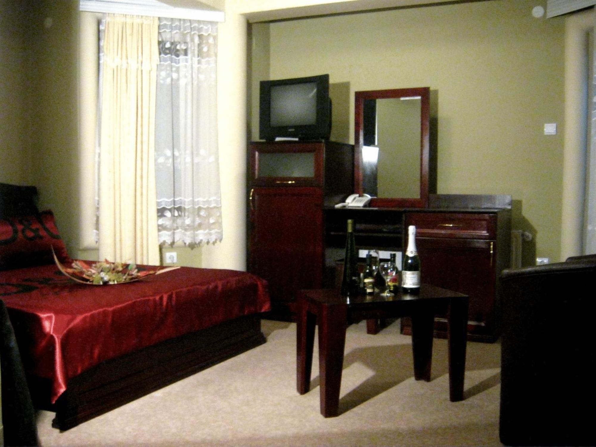 לסקובץ Hotel Vila Mitic Luxx Spa Centar מראה חיצוני תמונה