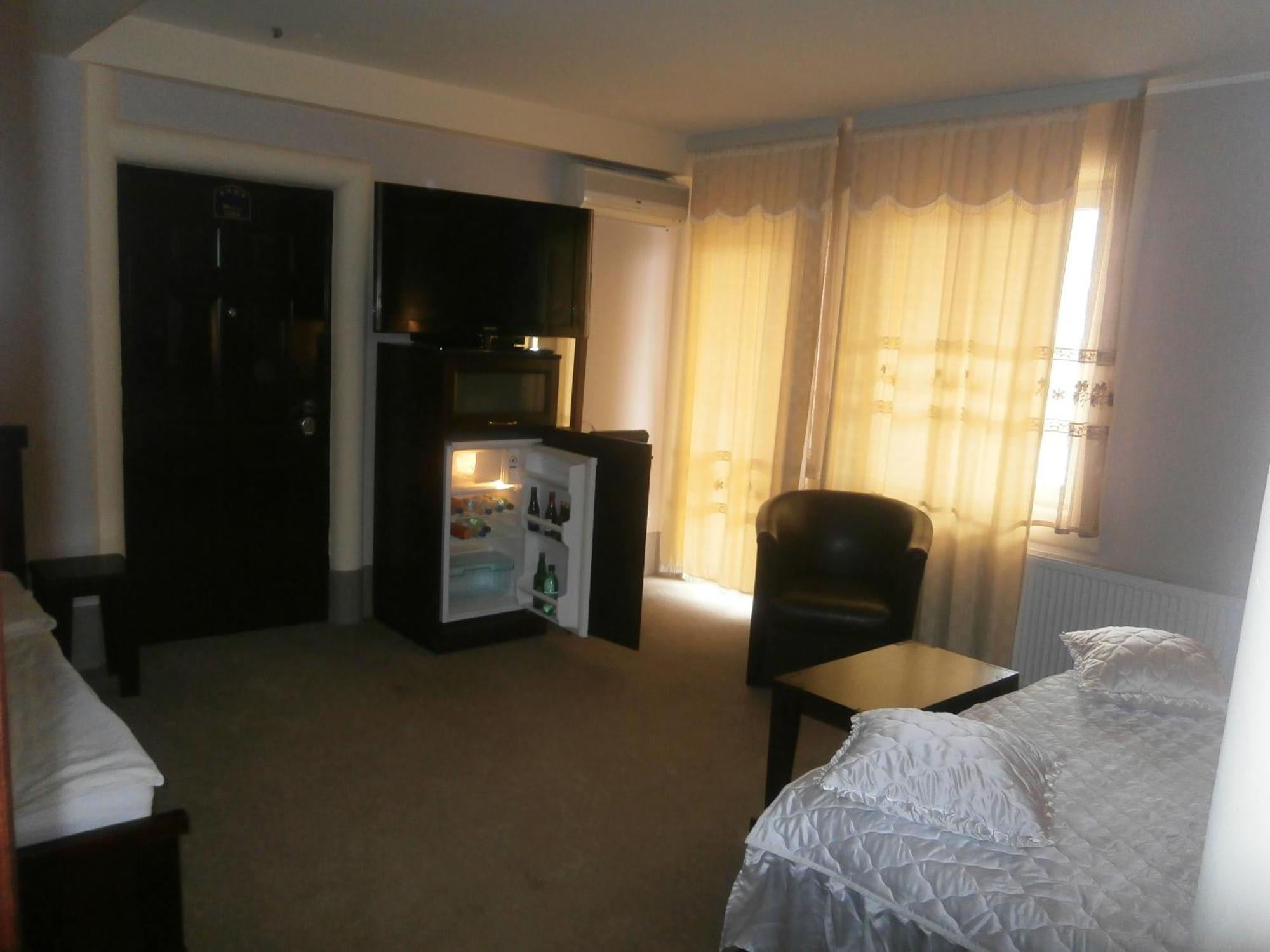 לסקובץ Hotel Vila Mitic Luxx Spa Centar מראה חיצוני תמונה