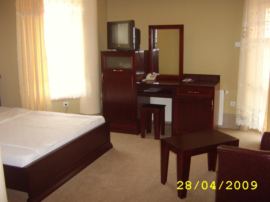 לסקובץ Hotel Vila Mitic Luxx Spa Centar מראה חיצוני תמונה