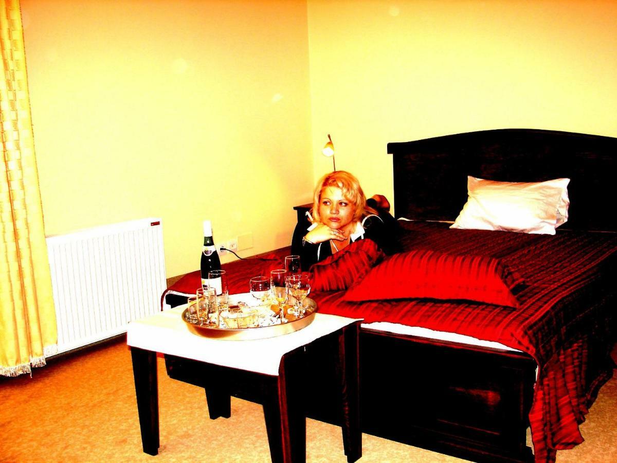 לסקובץ Hotel Vila Mitic Luxx Spa Centar מראה חיצוני תמונה